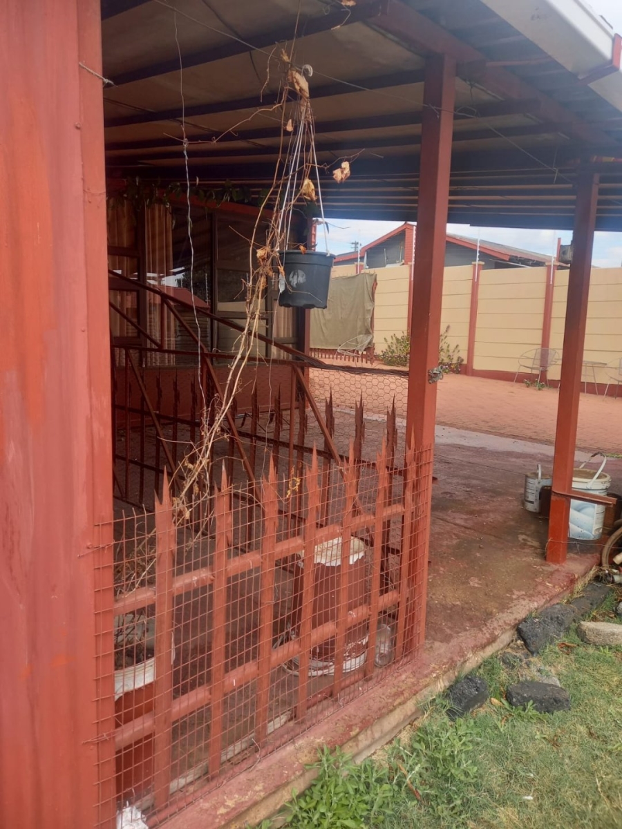 2 Bedroom Property for Sale in Dawkinsville North West